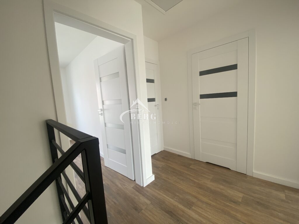 Do wynajęcia szeregówka 89m2 z balkonem, ogrodem w Jeżowie Sudeckim